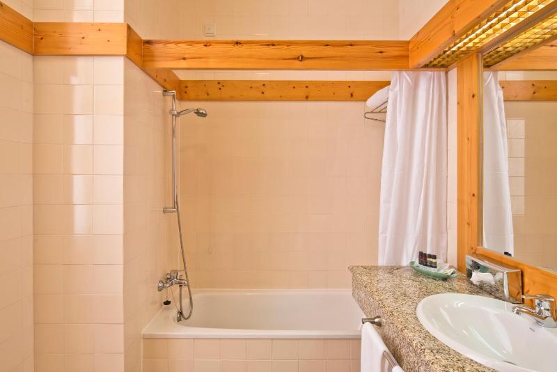 Superior Double Room image 3