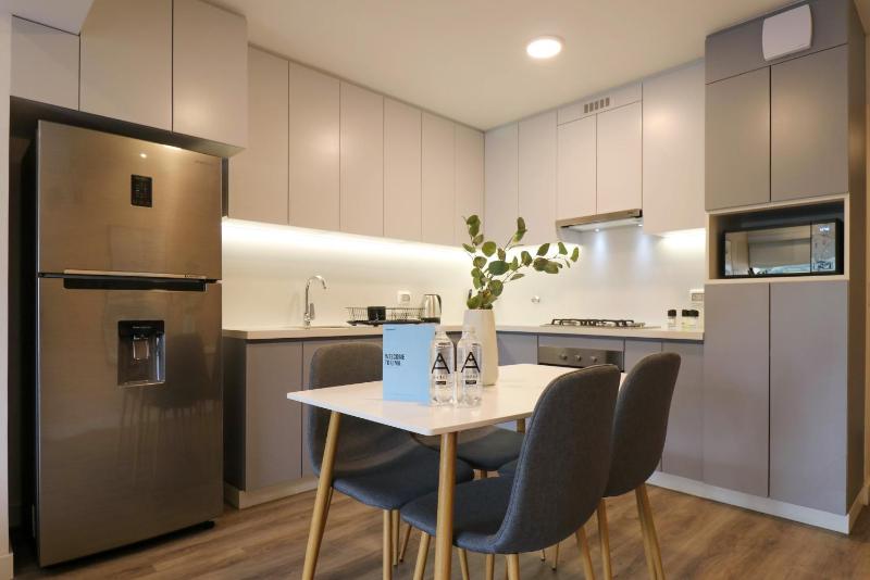 Alameda Suites in Miraflores by Wynwood House - image 2