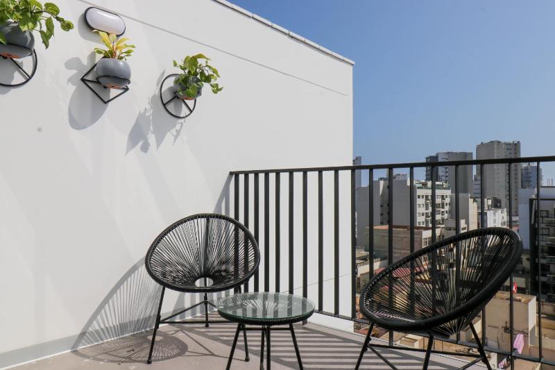 Alameda Suites in Miraflores by Wynwood House - image 14