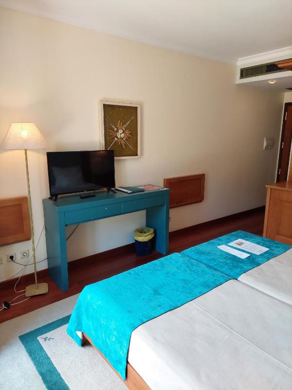 Twin Room with Land View image 3