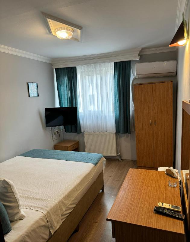 Budget Double Room image 4