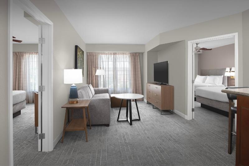 Two-Bedroom Suite image 3