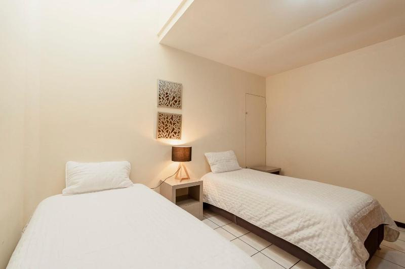 New Apt in Centro GDL Near Cathedral & Attractions - image 16