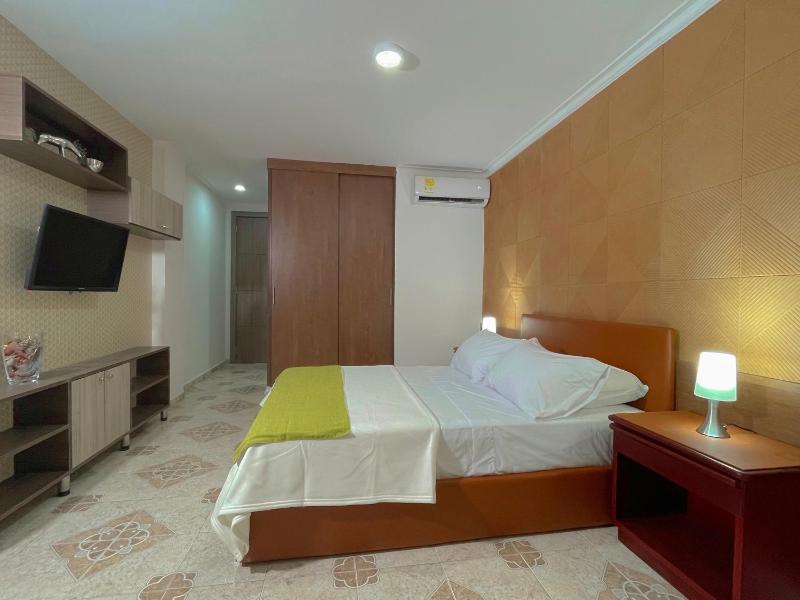 Hotel Prado 72 INN - image 3