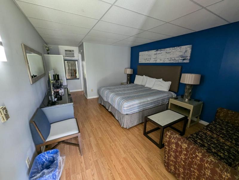 King Room image 1