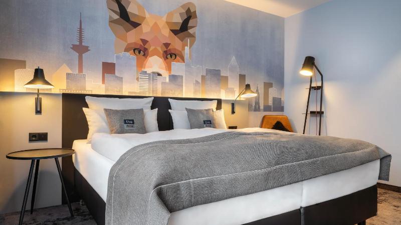 Standard Room image 4