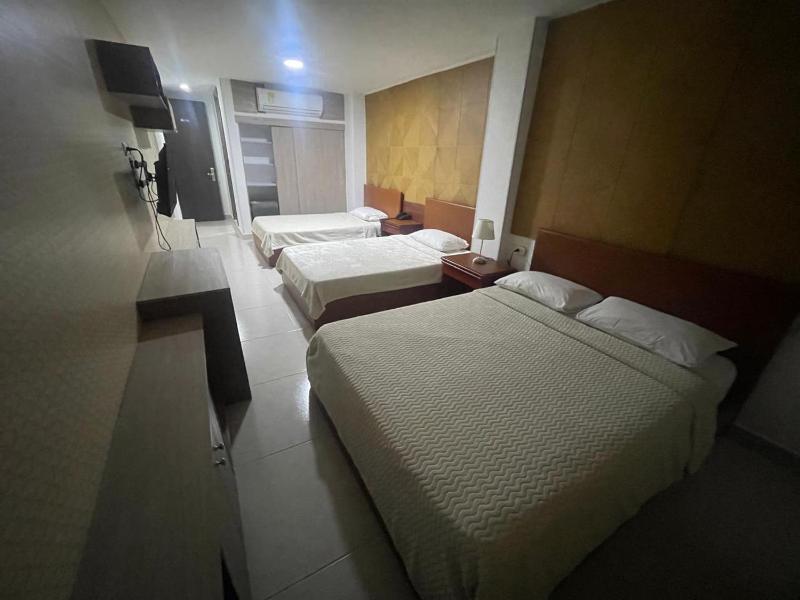 Hotel Prado 72 INN - image 8