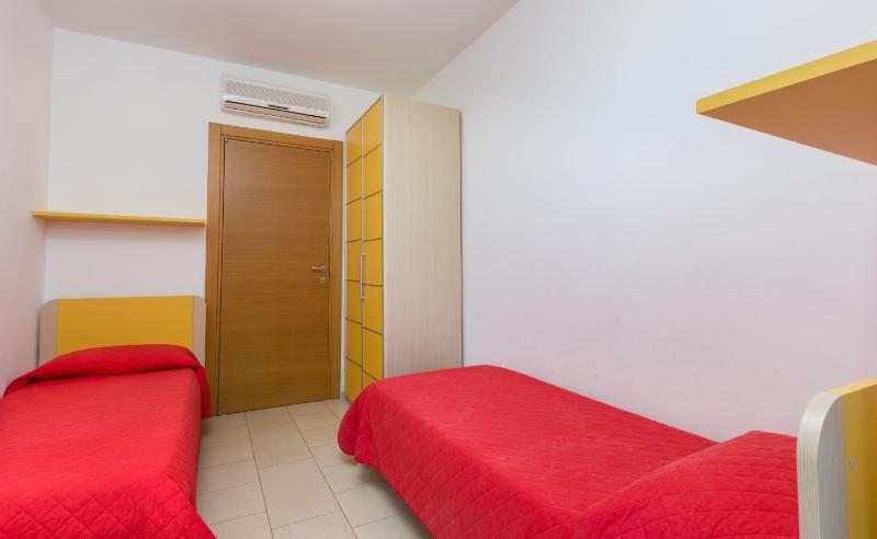 Two-Bedroom Apartment (5 Adults) image 2