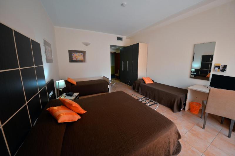 Family Room image 1