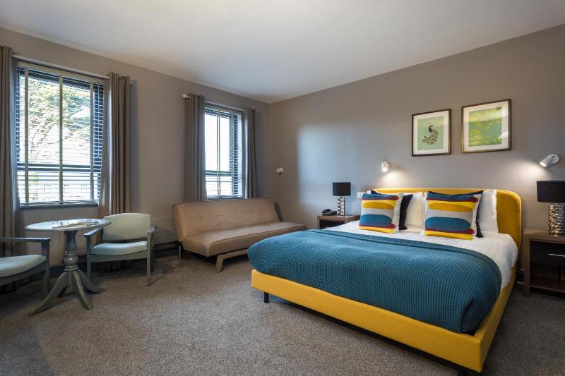 Double Room image 2