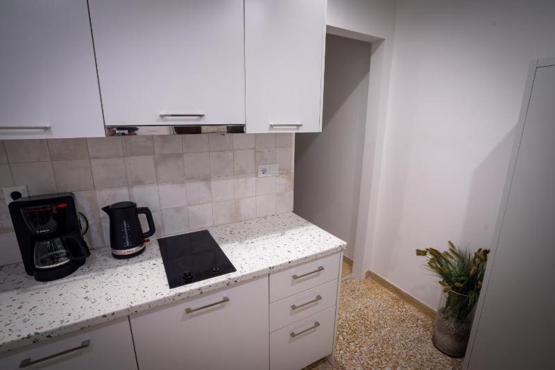 My Secret Garden rooms - Apartment with 2 private rooms separate baths and balcony garden - image 8