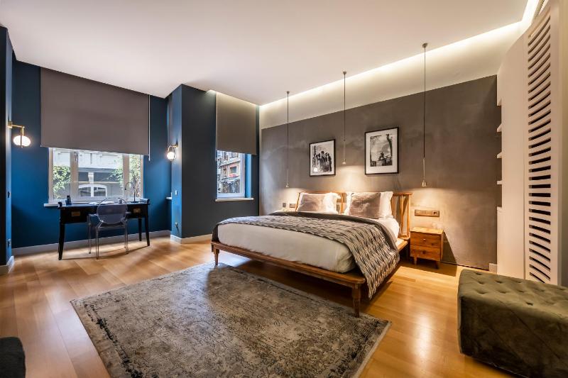 Superior Suite image 2