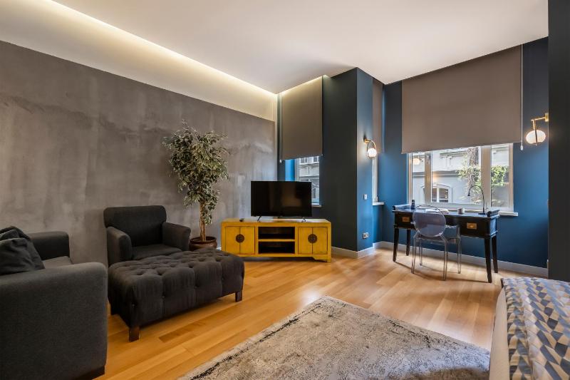 Superior Suite image 3