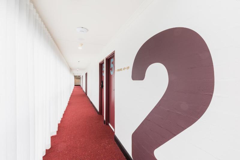 Statesman Hotel - image 10