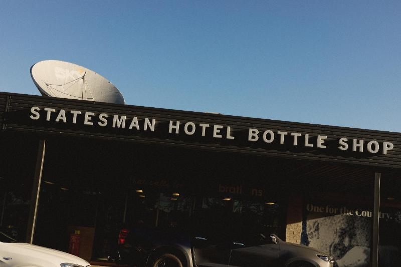 Statesman Hotel - image 9