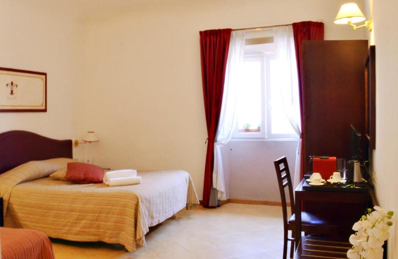 Hotel Cardinal of Florence - recommended for ages 25 to 55 - image 11