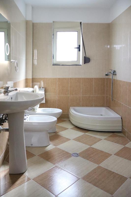Amar Apartament's Durres - image 11