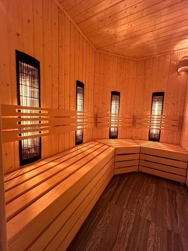 Kasprowicza 20 Luxury Apartments - Free Pool Saunas Salzgrotte Jacuzzi Gym Children's Playroom Fitness - image 29