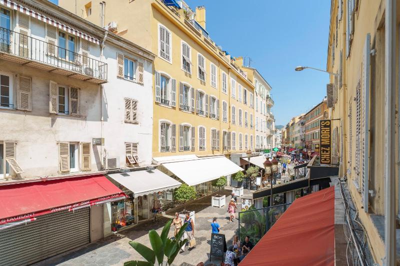 Nice Renting - 5bFRANCE - Luxurious Apartment Place Massena Promenade des Anglais - image 16