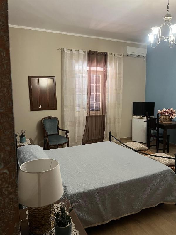 Triple Room image 2