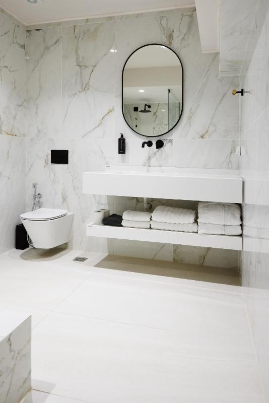 Superior Suite image 2