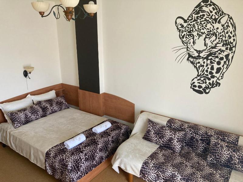 Double Room image 1