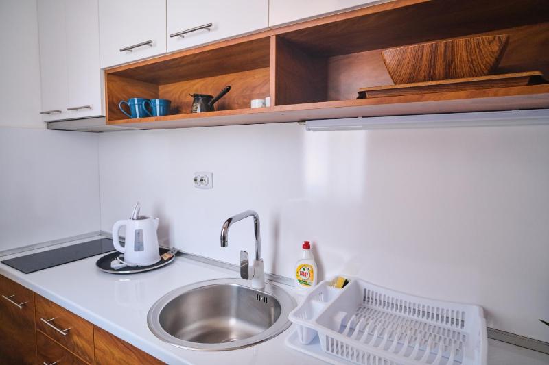 Studio Apartment image 4