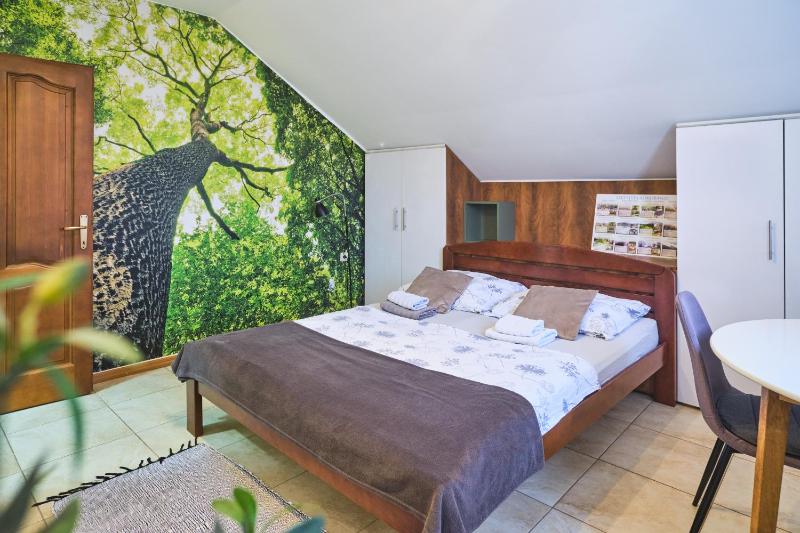 Studio Apartment image 1