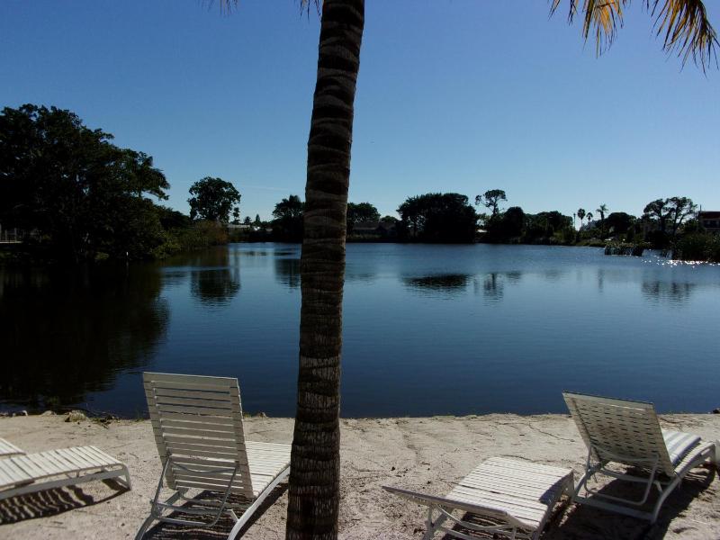 Marco Island Lakeside Inn - image 50