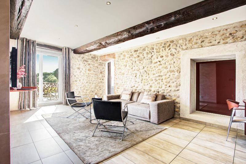 Suite with Terrace image 3