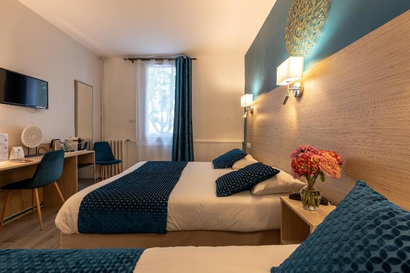 Comfort Triple Room with Air Conditioning image 4