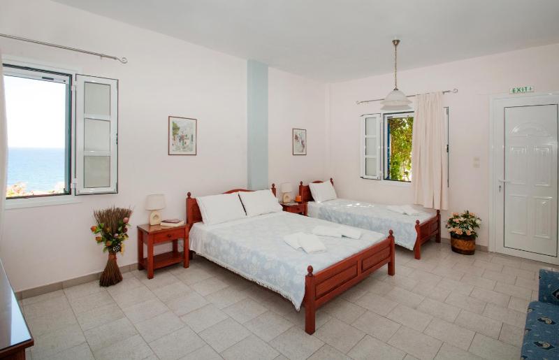 Triple Room image 3