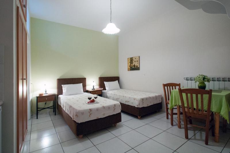 Standard Double Room image 2