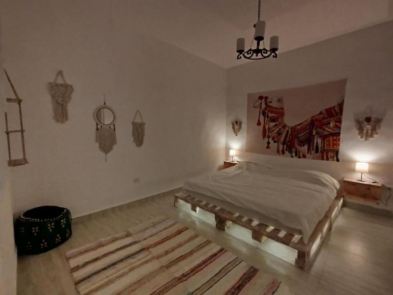 Cozy Apt in amman with a view - image 5