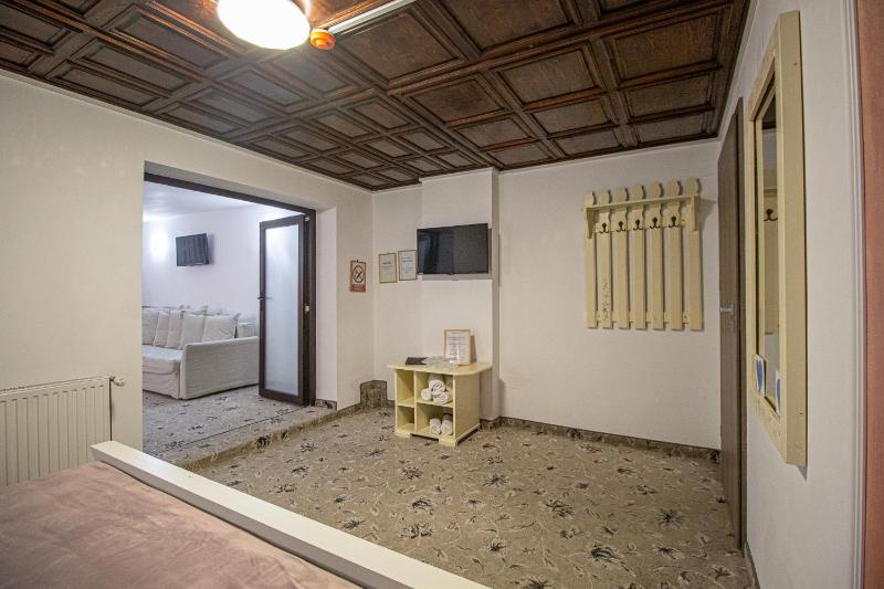 Superior Suite image 3
