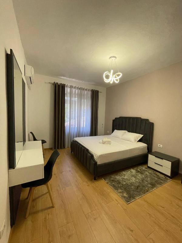 Durres Vintage Apartment - image 14