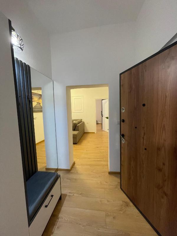 Durres Vintage Apartment - image 10