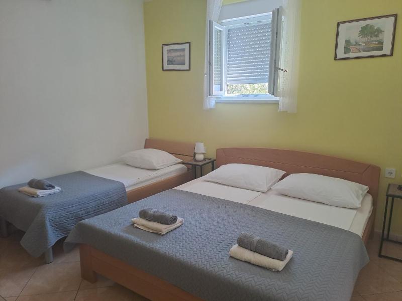 Studio Apartment image 2
