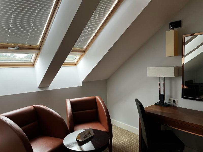 Standard Double or Twin Room image 2