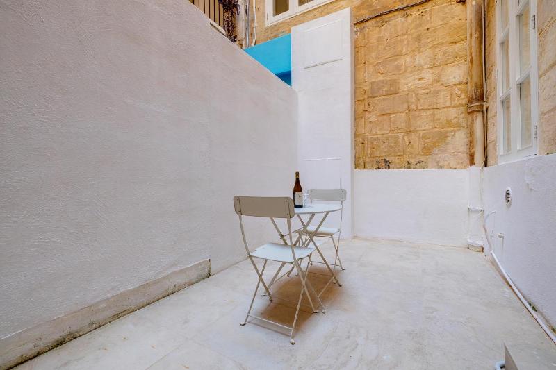 Comfy 1 Bedroom in the Heart of Valletta - image 5
