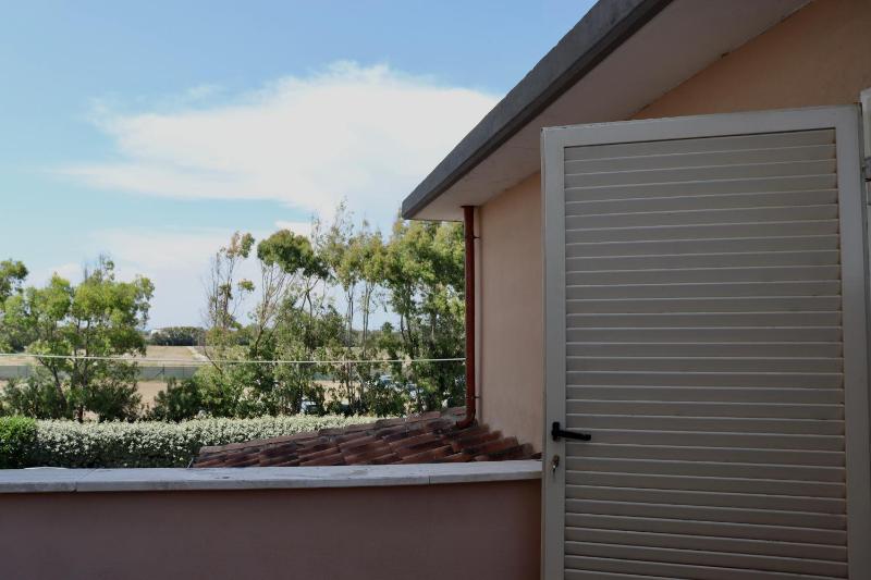 Deluxe Triple Room image 2