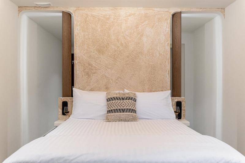 Suite with Mountain View image 4