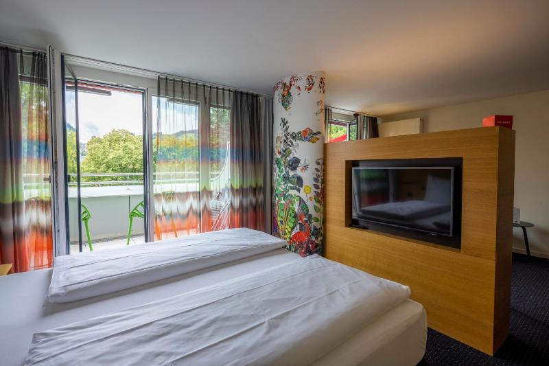 Junior Suite Park image 4