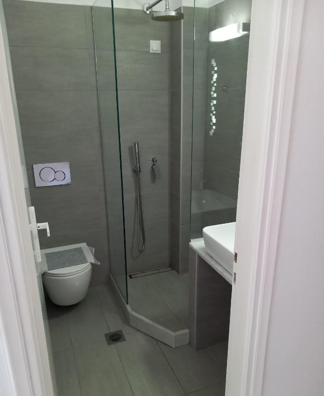 Single Room image 4