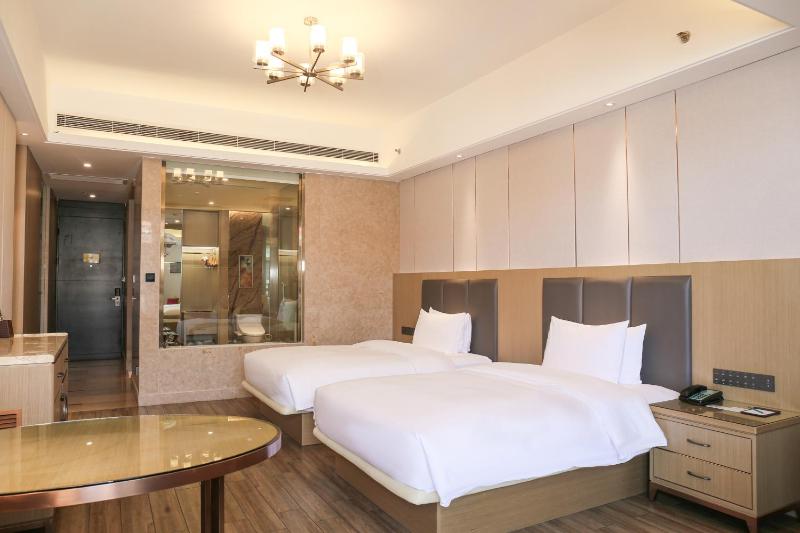 Deluxe Twin Room with Garden View image 1