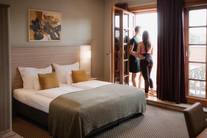 Standard Double Room image 2