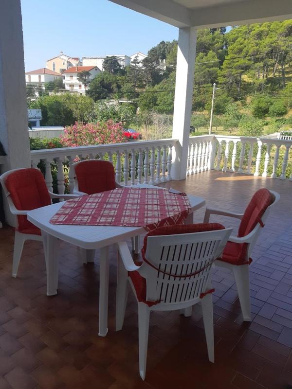 Apartment Luka Palit - image 4