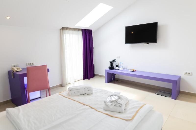 Special Offer - Double or Twin Room image 1