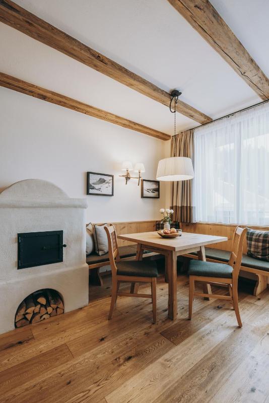 Three-Bedroom Apartment image 3