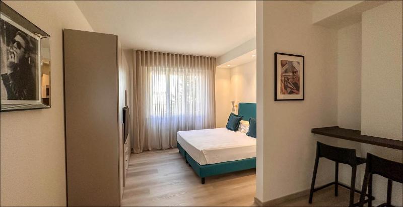 Studio Apartment image 4